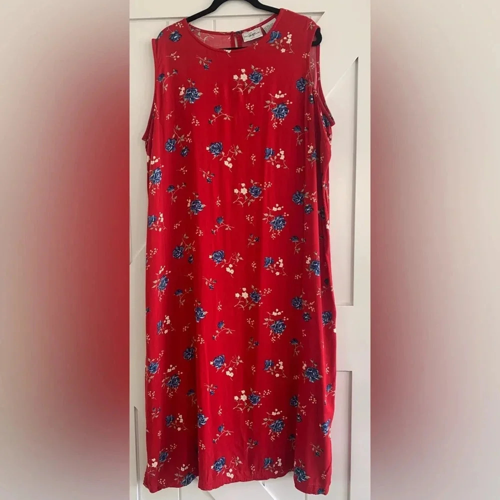 26W Vintage Studio Ease Red Blue Floral Sleeveless Maxi Dress